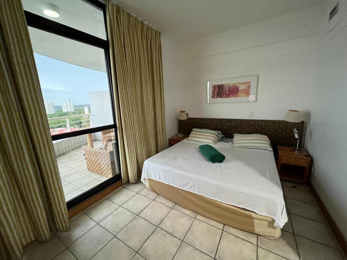 No Tropical Executive Com Varanda, 1 Cama De Casal E 2 Camas De Solteiro