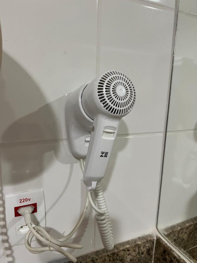 Aparthotel No Tropical Executive Com Varanda, 1 Cama De Casal E 2 Camas De Solteiro